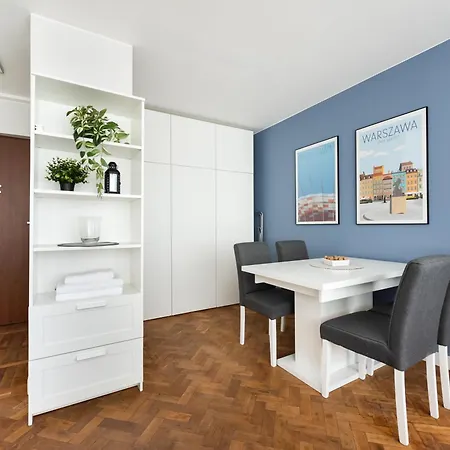 Apartman National Stadium Chic By Bookinghost